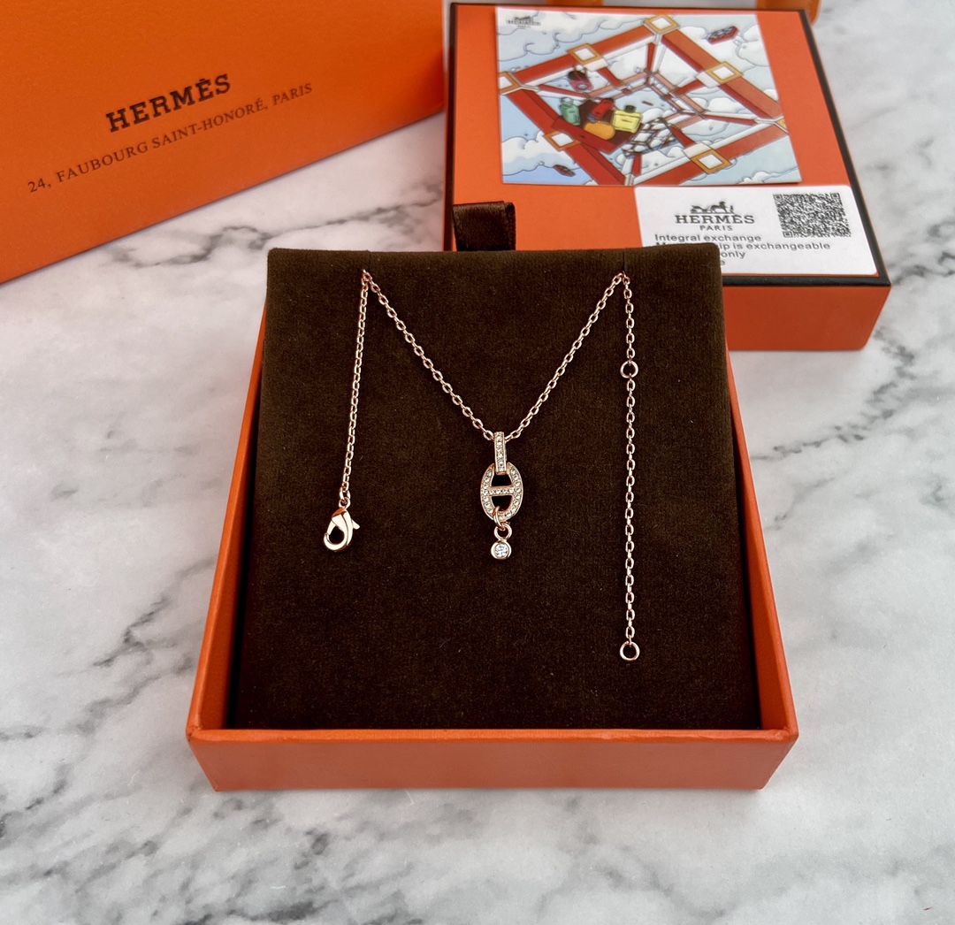 Hermes necklace