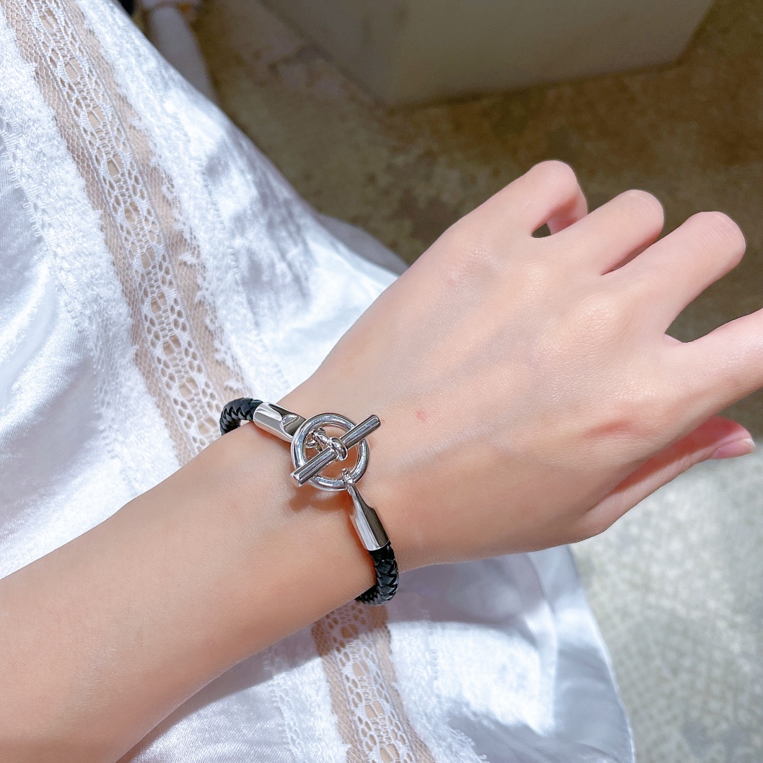 Hermes bracelet