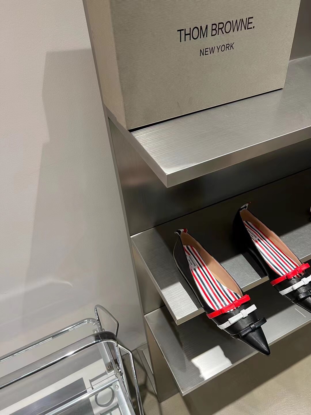 Thom Browne | 𝟐𝟎𝟐𝟏/𝐒𝐒 𝐧𝐞𝐰 Tom Brown 2022/AW Pointed Toe Chic Single Shoes