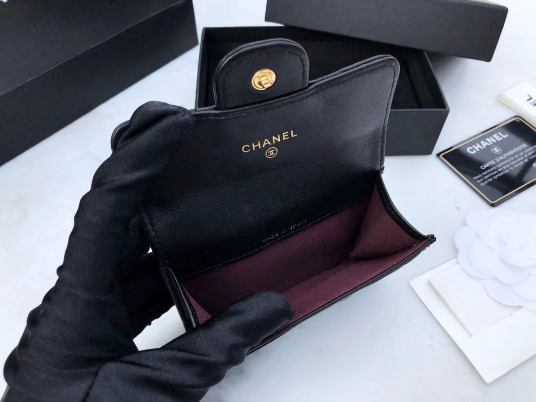 𝗖𝗛𝗔𝗘𝗡𝗟✦ 𝗖𝗹𝗮𝘀𝗶𝗰 𝗙𝗹𝗮𝗽 Made of 