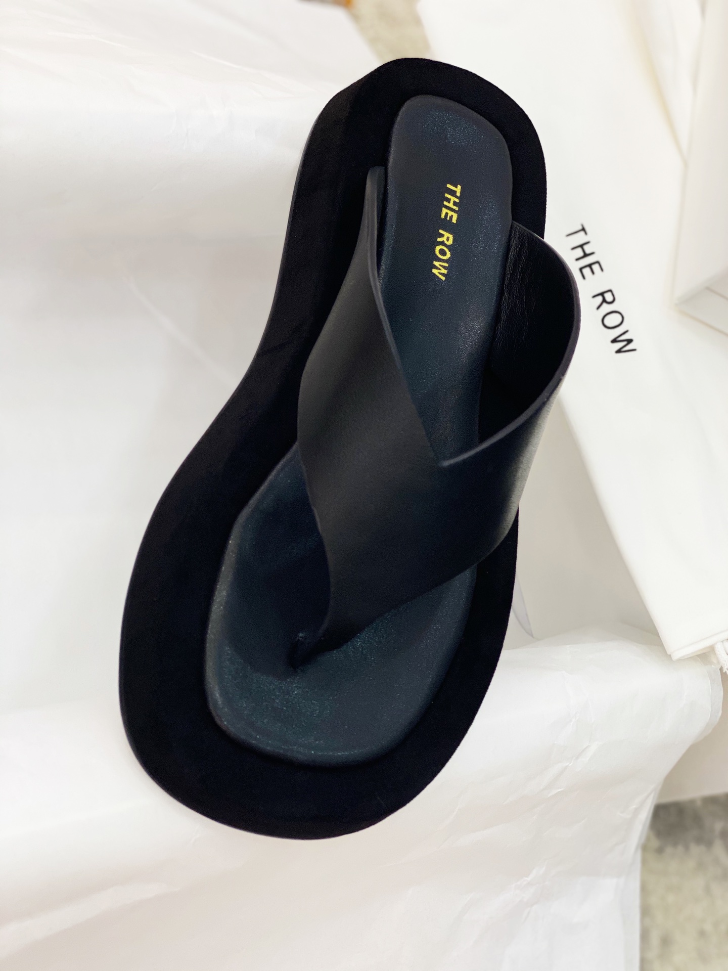 THE ROW | 𝟐𝟎𝟐𝟏/𝐒𝐒 𝐧𝐞𝐰 The row 2021 official website synchronization niche sexually cool wind thick bottom flip-flops