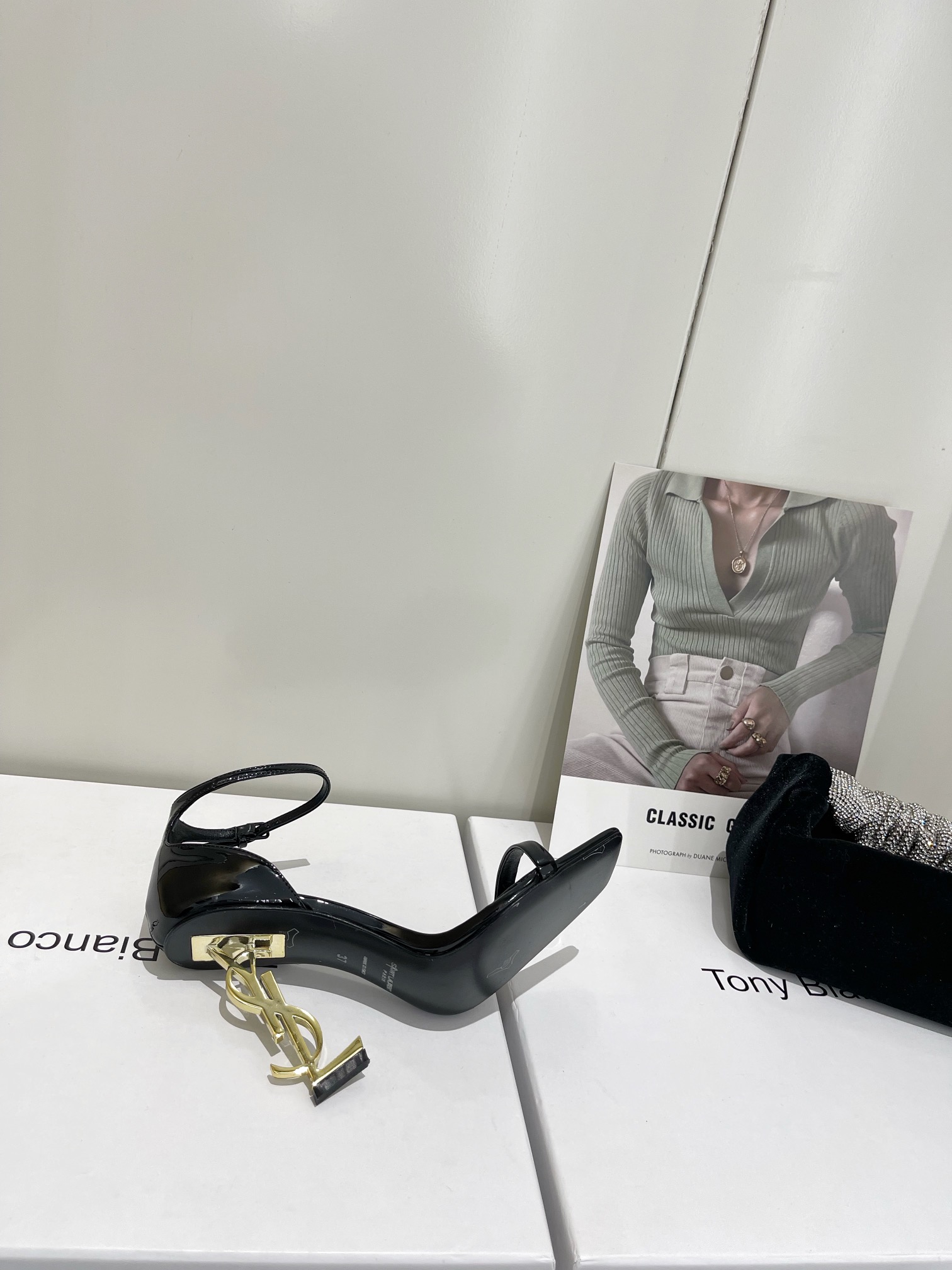 𝙎𝙖𝙞𝙣𝙩 𝙇𝙖𝙪𝙧𝙚𝙣𝙩 | 𝟐𝟎𝟐𝟐/𝐒𝐒 𝐧𝐞𝐰 YSL｜Saint Laurent silk diamond buckle high heels Imported silk