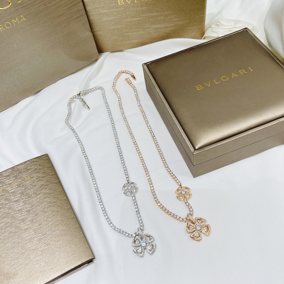 BVLGARI  necklace
