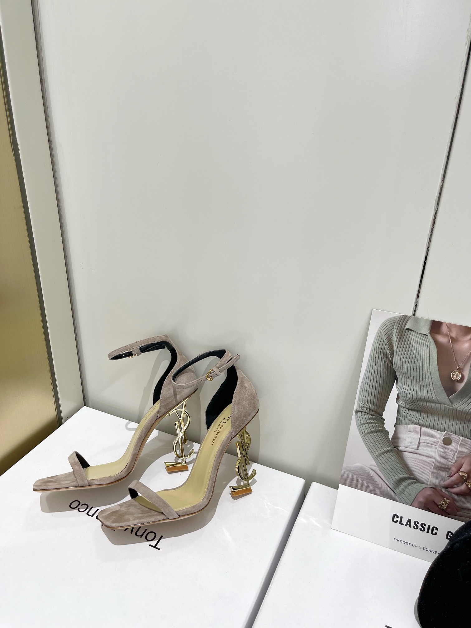 𝙎𝙖𝙞𝙣𝙩 𝙇𝙖𝙪𝙧𝙚𝙣𝙩 | 𝟐𝟎𝟐𝟐/𝐒𝐒 𝐧𝐞𝐰 YSL｜Saint Laurent silk diamond buckle high heels Imported silk