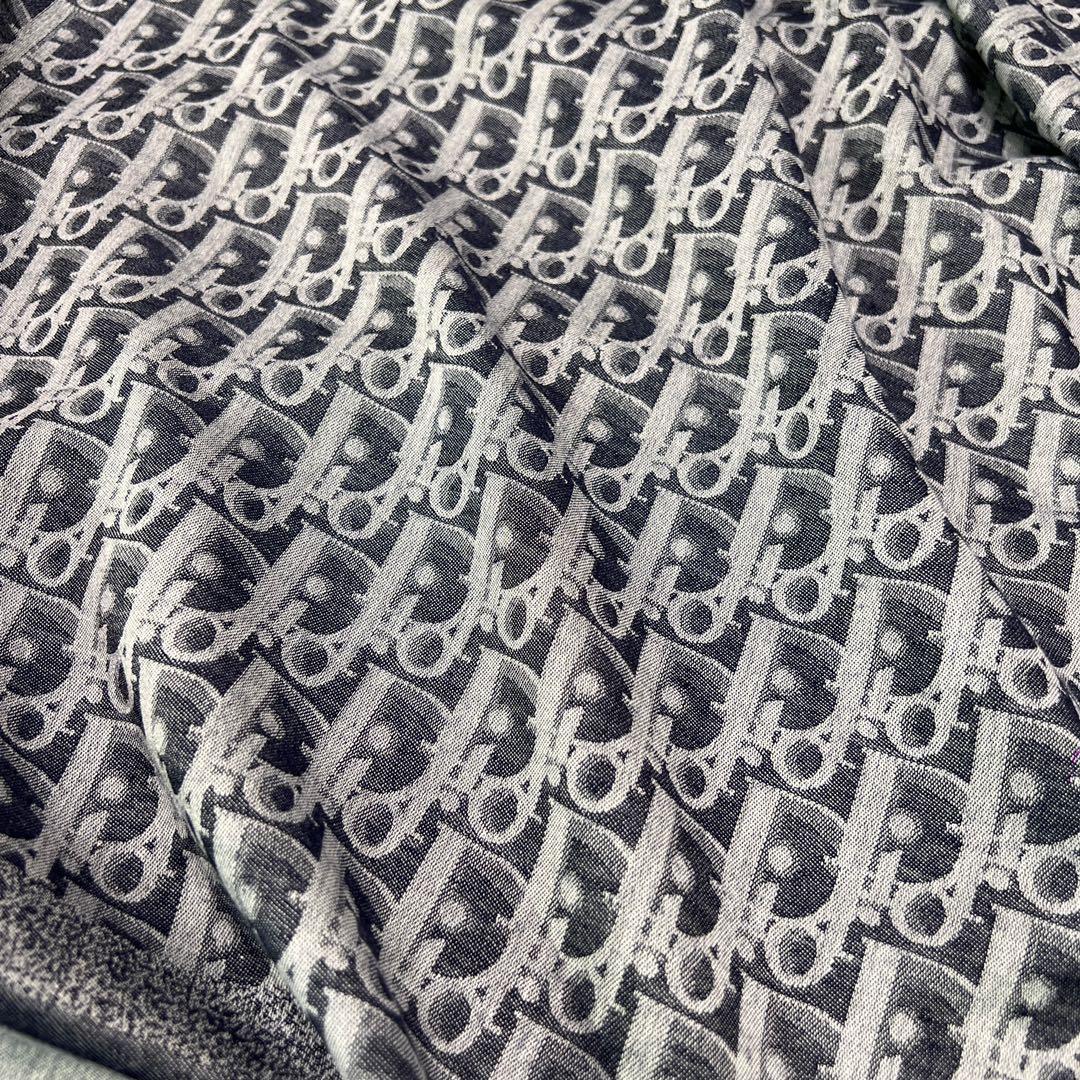 𝐃𝐢𝐨𝐫 · 23款新款牛仔系列-字母长巾海军蓝45%棉32%羊毛23%真丝