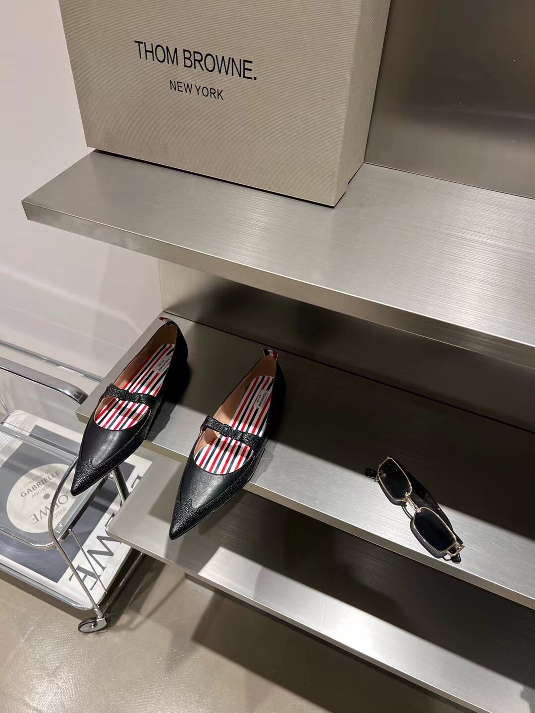 Thom Browne | 𝟐𝟎𝟐𝟏/𝐒𝐒 𝐧𝐞𝐰 Tom Brown 2022/AW Pointed Toe Chic Single Shoes
