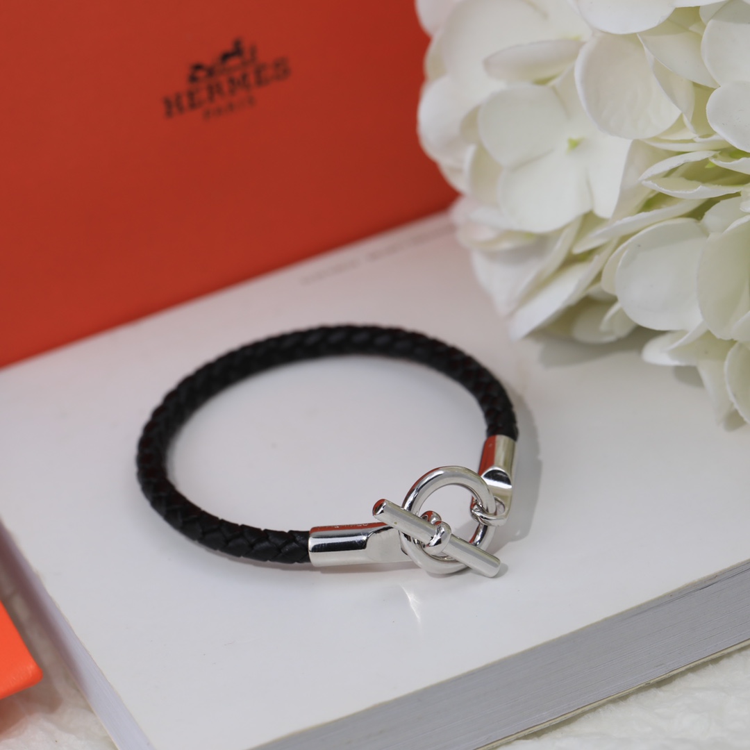Hermes bracelet