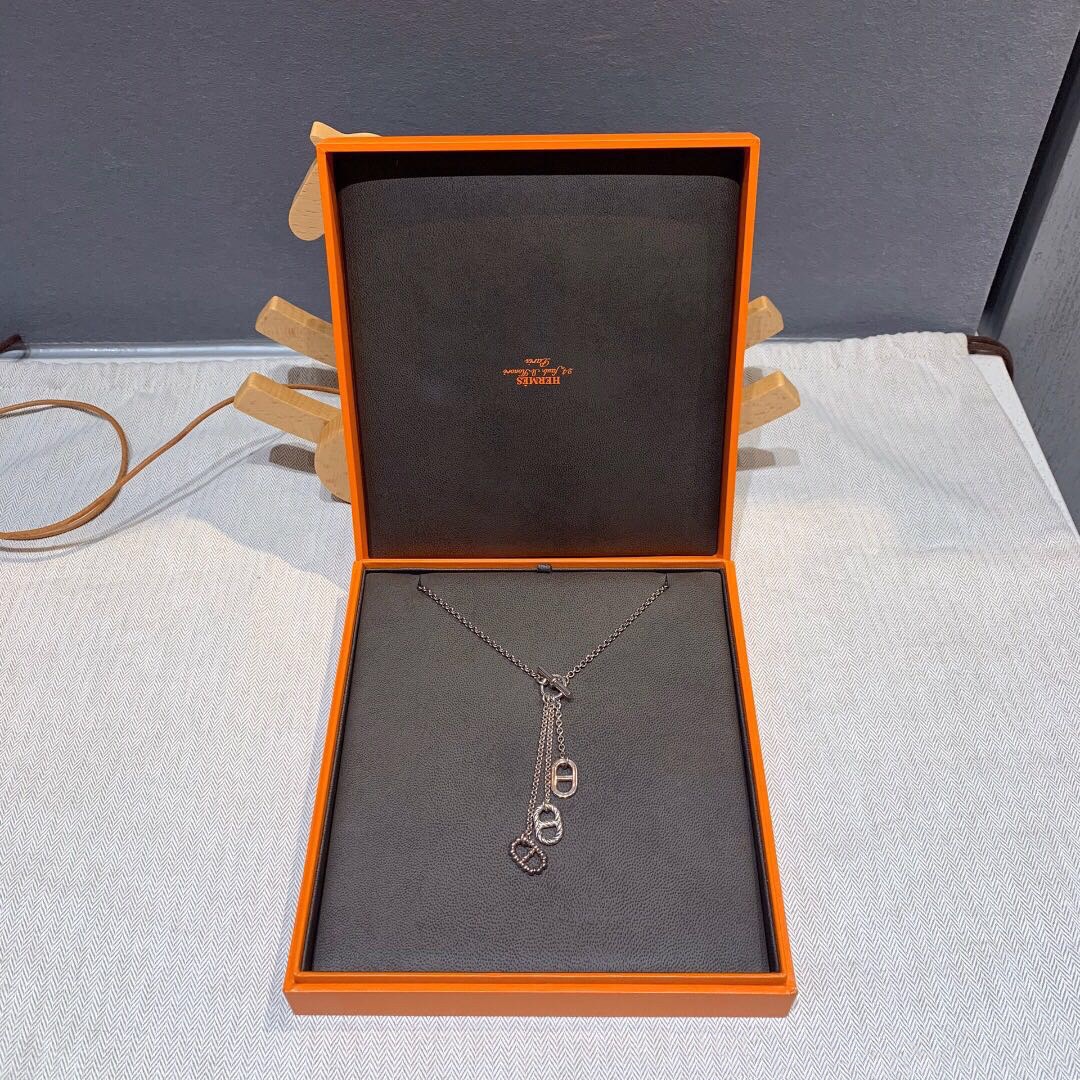 Hermes necklace