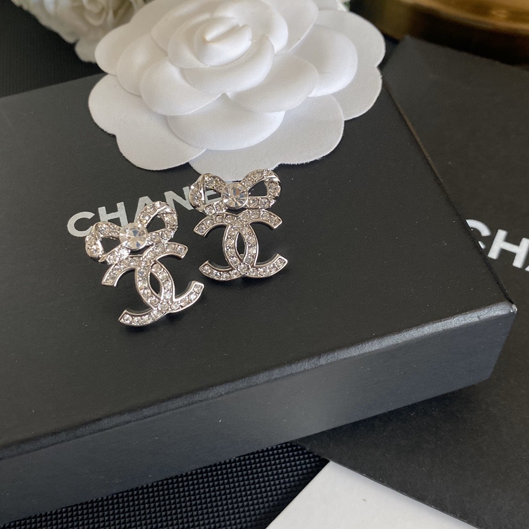 CHANEL🇫🇷Xiaoxiang Xiangxiao bow double c earrings