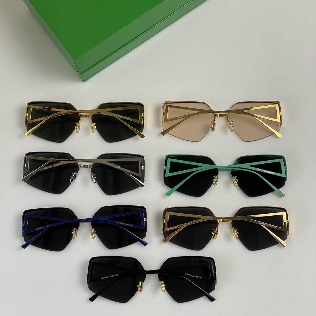 BOTTEGA VENETA Model：BV1113S