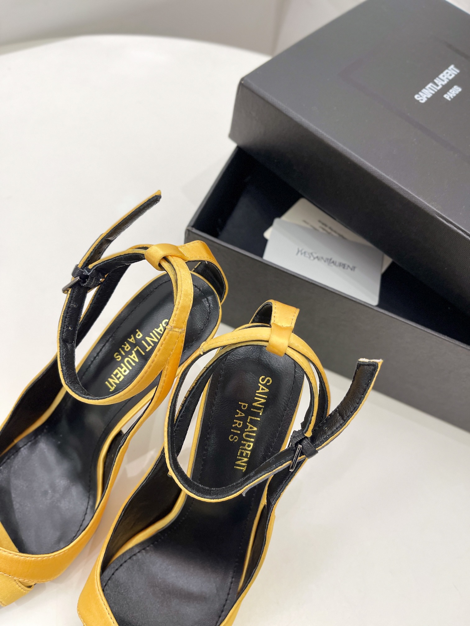 𝙎𝙖𝙞𝙣𝙩 𝙇𝙖𝙪𝙧𝙚𝙣𝙩 | 𝟐𝟎𝟐𝟏/𝐒𝐒 𝐧𝐞𝐰 YSL｜Roland 2022/fw early spring new baked high heels