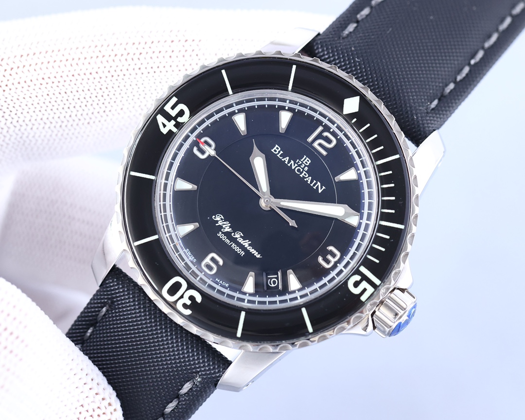 Blancpain - Fifty Quest Ultra-thin case with CNC engraved coin outer line process