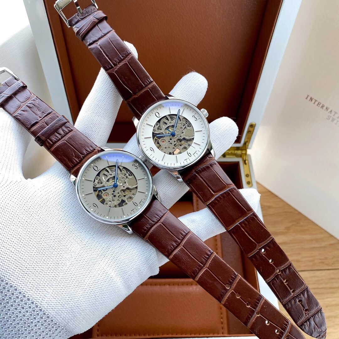 Glashütte - Skeleton design Built-in mechanical movement with automatic winding