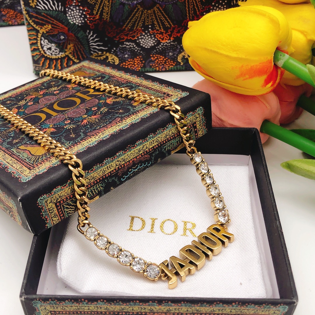 Dior necklace