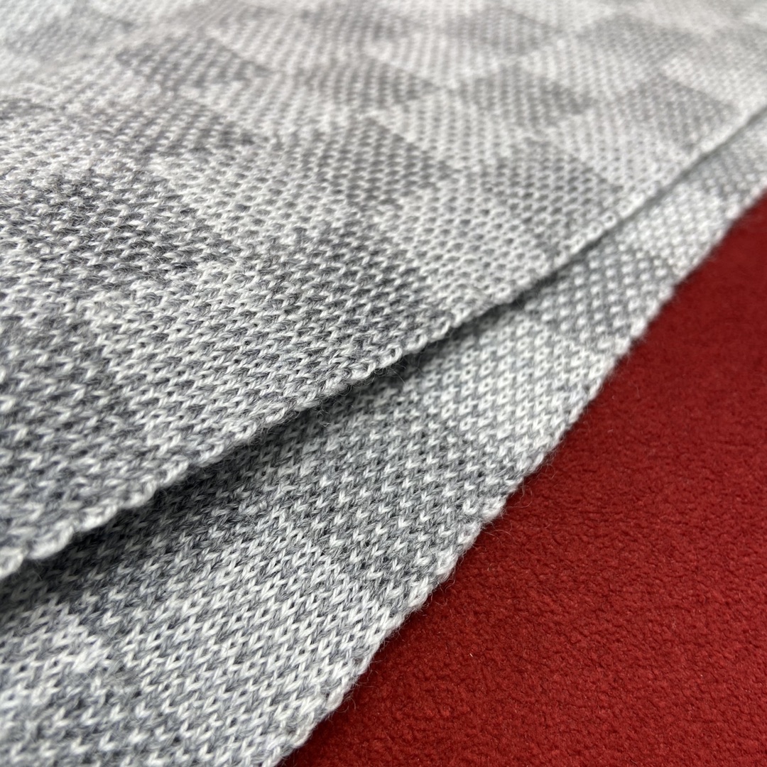 𝐋𝐨𝐮𝐢𝐬 𝐯𝐮𝐢𝐭𝐭𝐨𝐧 Checkered Men's Scarf 100% Wool