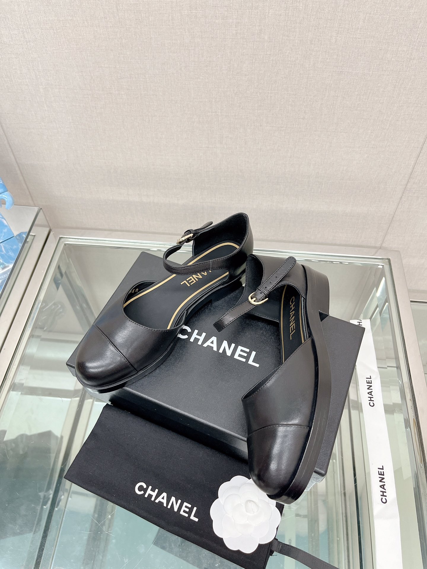 CHANEL 23Ss small incense thick bottom Mary Jane hollow sandals imported lambskin