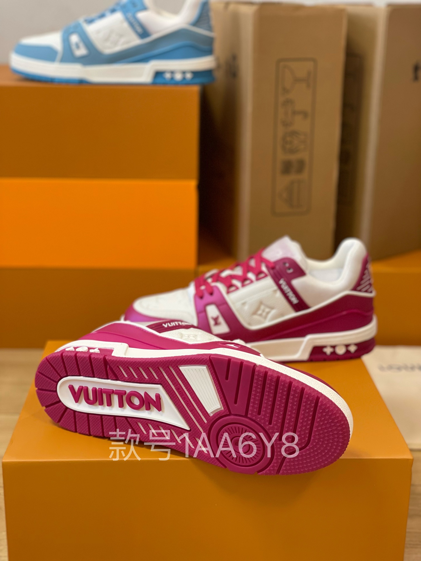 Louis Vuitton Trainer couple style 1AA6Y8