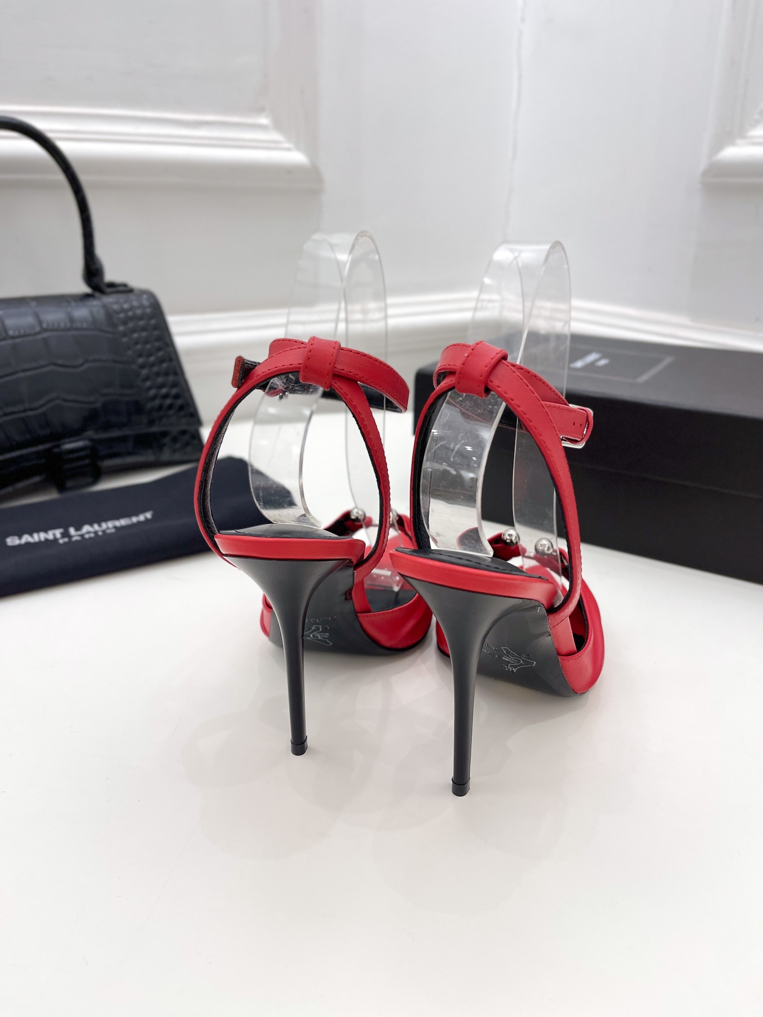 𝙎𝙖𝙞𝙣𝙩 𝙇𝙖𝙪𝙧𝙚𝙣𝙩 | 𝟐𝟎𝟐𝟏/𝐒𝐒 𝐧𝐞𝐰 YSL｜Roland 2022/fw early spring new baked high heels