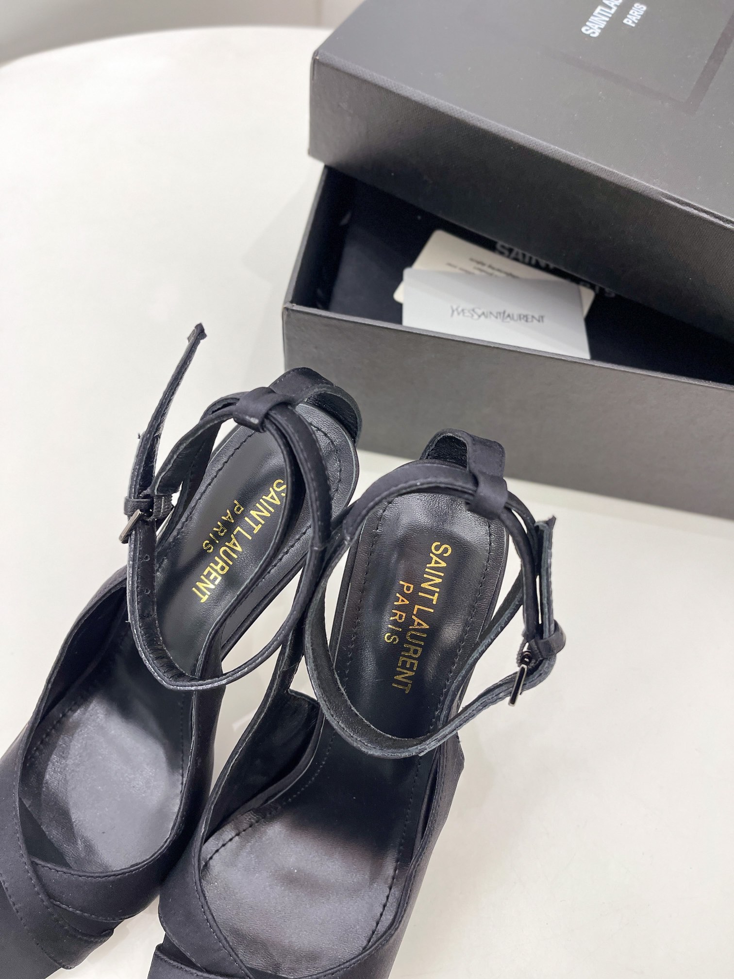 𝙎𝙖𝙞𝙣𝙩 𝙇𝙖𝙪𝙧𝙚𝙣𝙩 | 𝟐𝟎𝟐𝟏/𝐒𝐒 𝐧𝐞𝐰 YSL｜Roland 2022/fw early spring new baked high heels