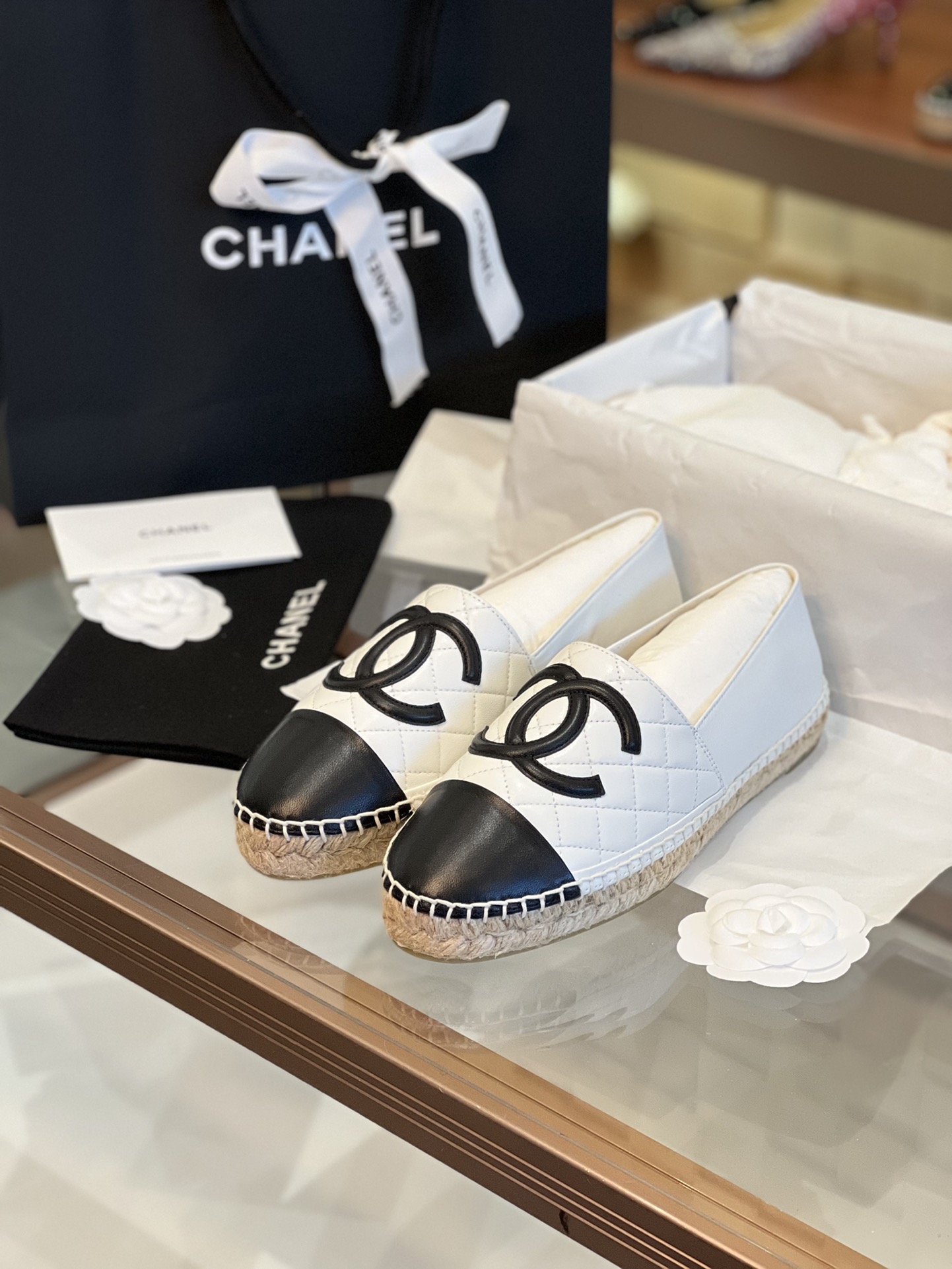 CHANEL fisherman shoes Chanel classic version of the original injection of rubber translucent rubber original color hemp sole