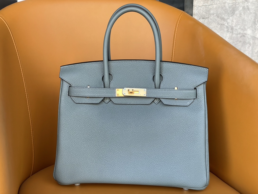 Birkin 25/30 Almond Green togo Skin