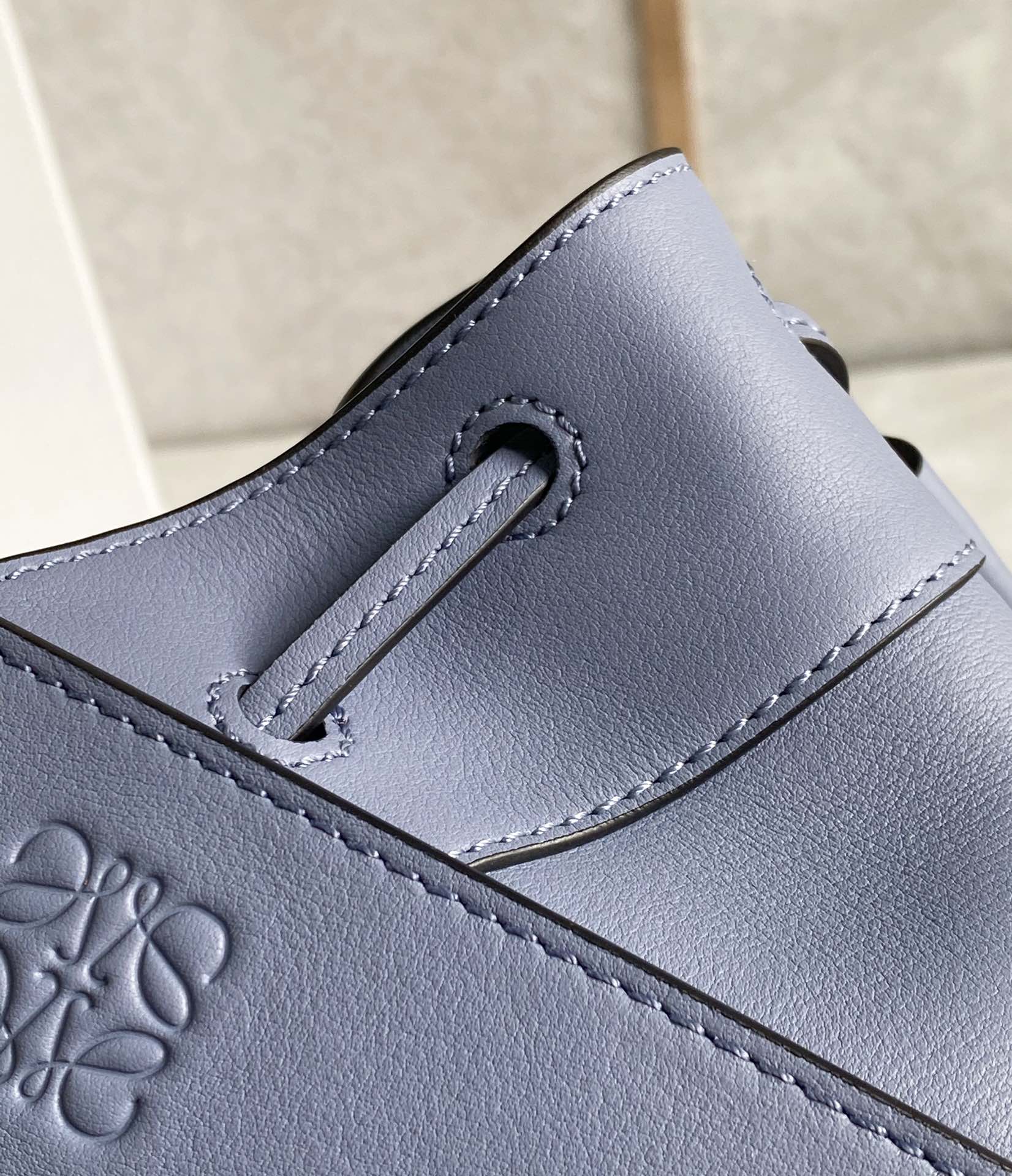 𝐋𝐎𝐄𝐖𝐄  mini hammock bag