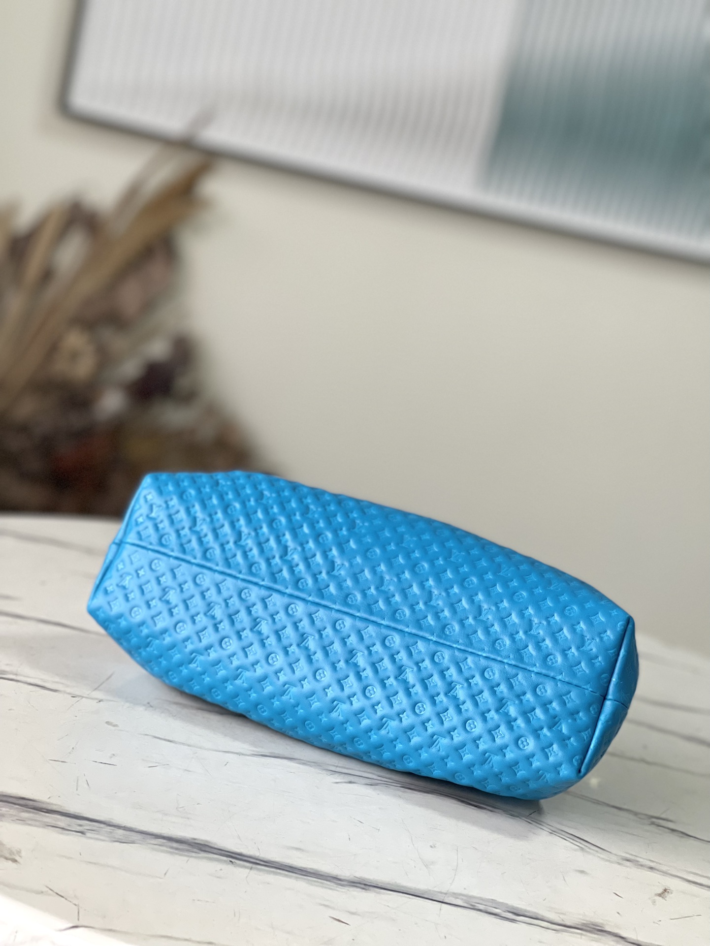 𝐋𝐎𝐔𝐈𝐒 𝐕𝐔𝐈𝐓𝐓𝐎𝐍    M22325