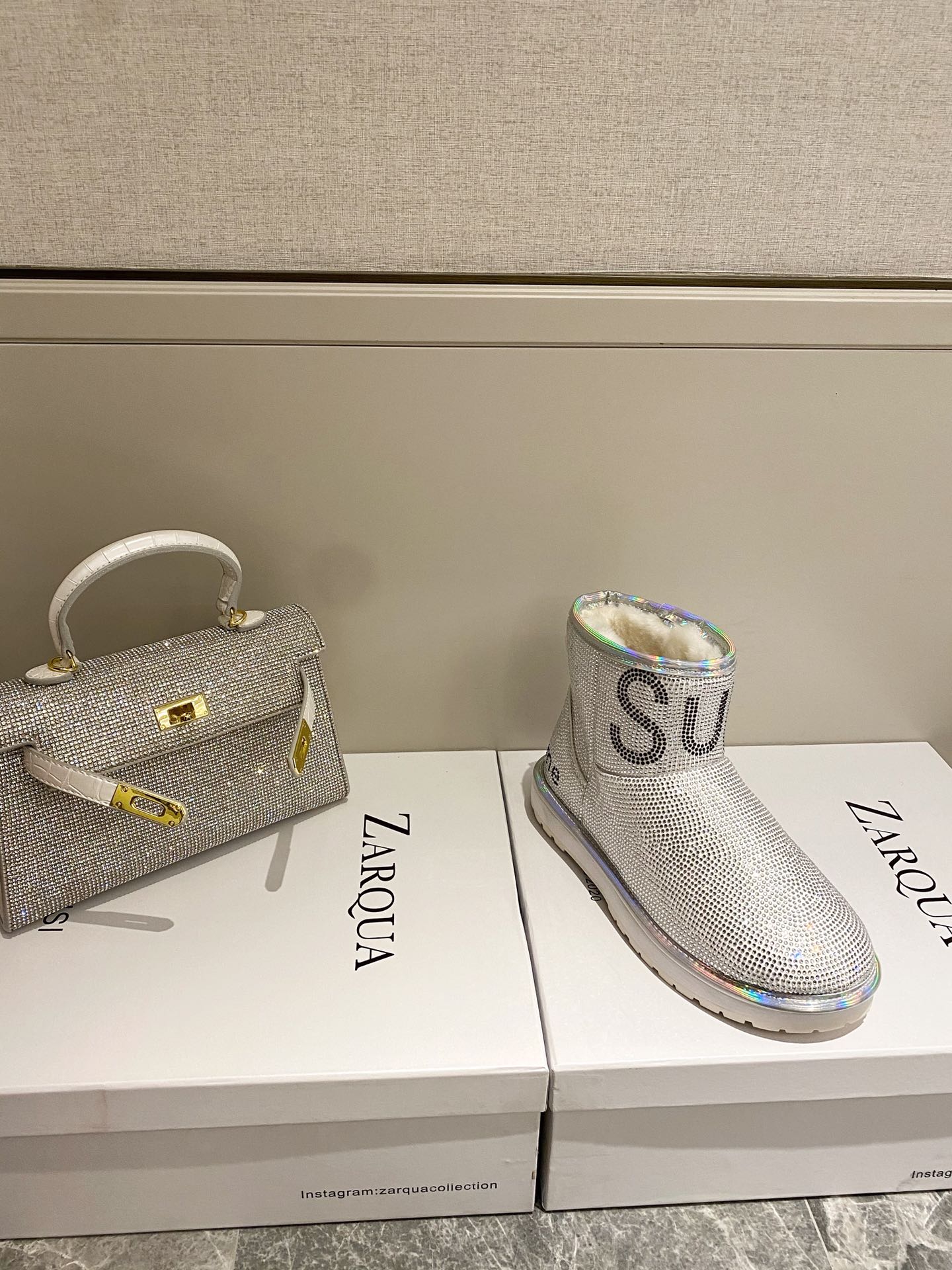 supermen & Louis Vuitton LV cooperation models full of diamonds snow shoes on the new lining pure wool super warm