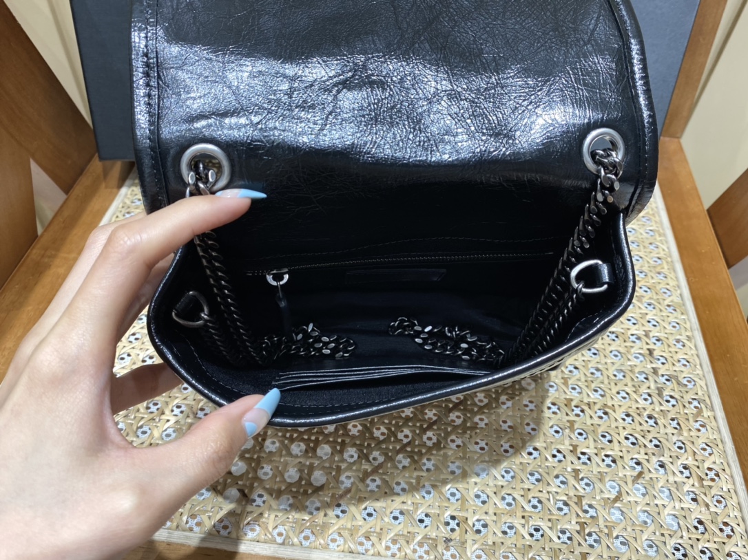 SAINT LAURENT  #583103