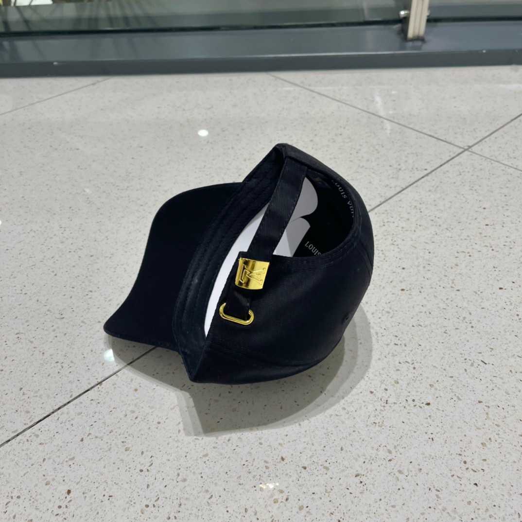 louis vuitton baseball cap