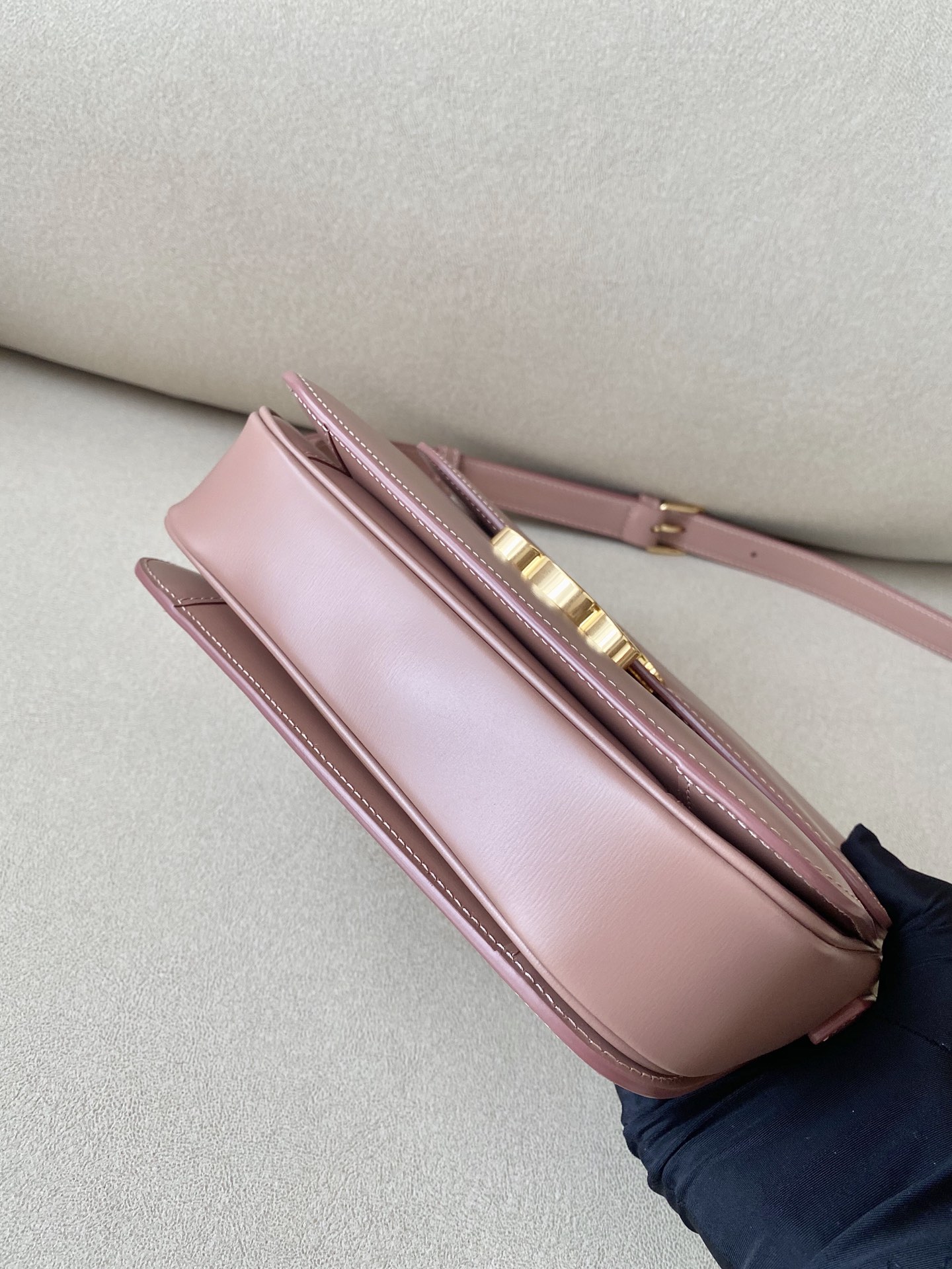 𝐂𝐞𝐥𝐢𝐧𝐞 Triomphe Medium 22.5cm