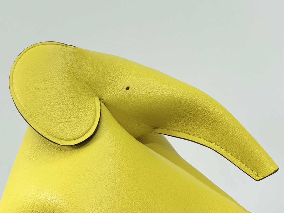 LOEWE Luojia elephant 🐘 shoulder bag