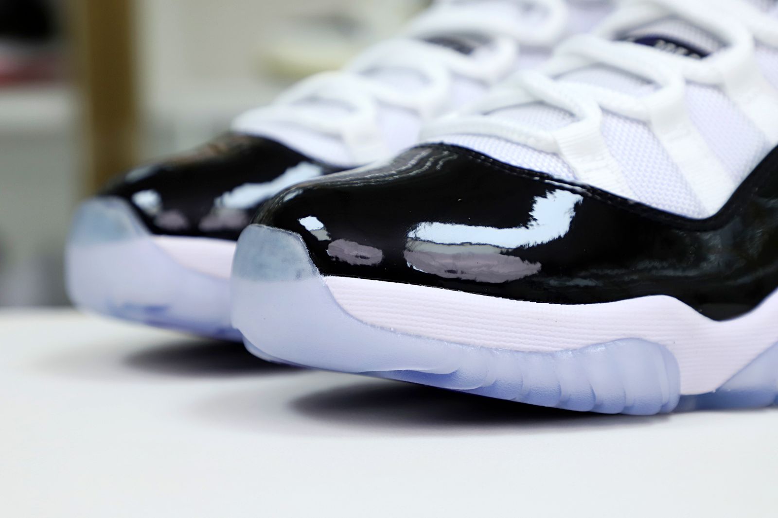 AIR JORDAN 11 RETRO CONCORD 2018