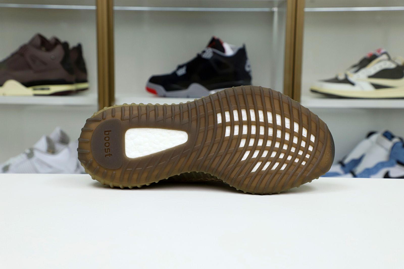 Yeezy boost 350 v2 sand