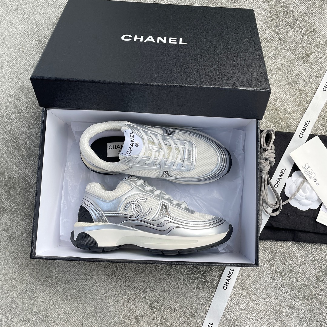 CHANEL A very good-looking sneaker TPU outsole Custom fabric metallic texture