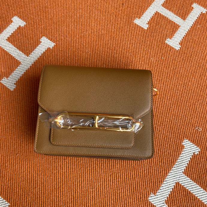 Roulis 19cm Weimaraner Beige Gold Silver Buckle Spot Evercolor Leather