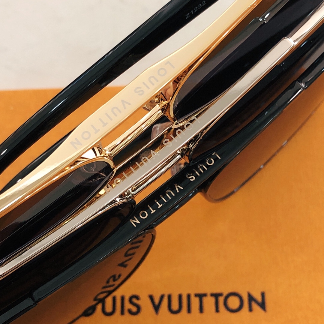 LOUIS VUITTON✨✨✨MODEL：Z1232