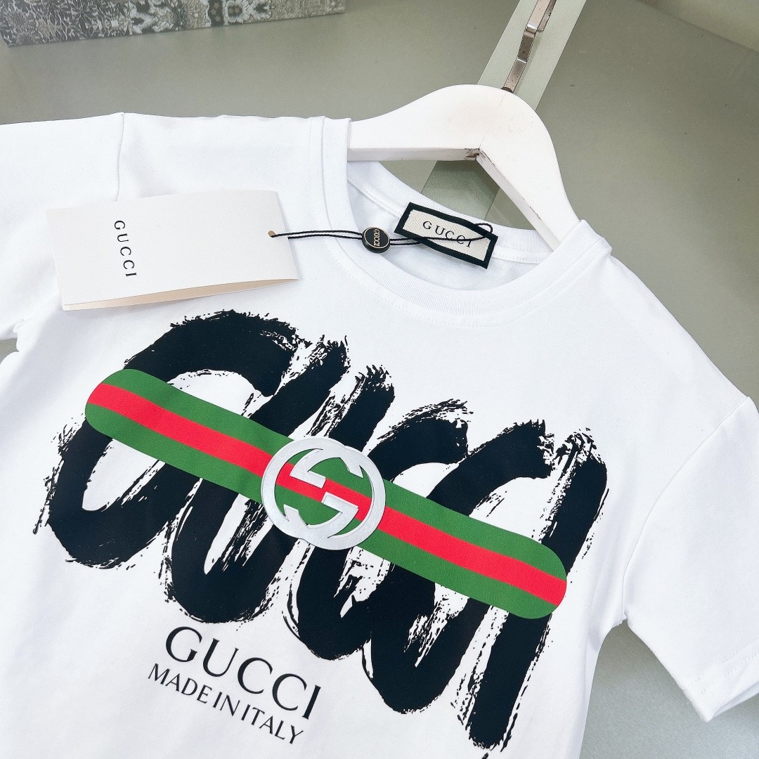 2024 Burberry Kids Suit