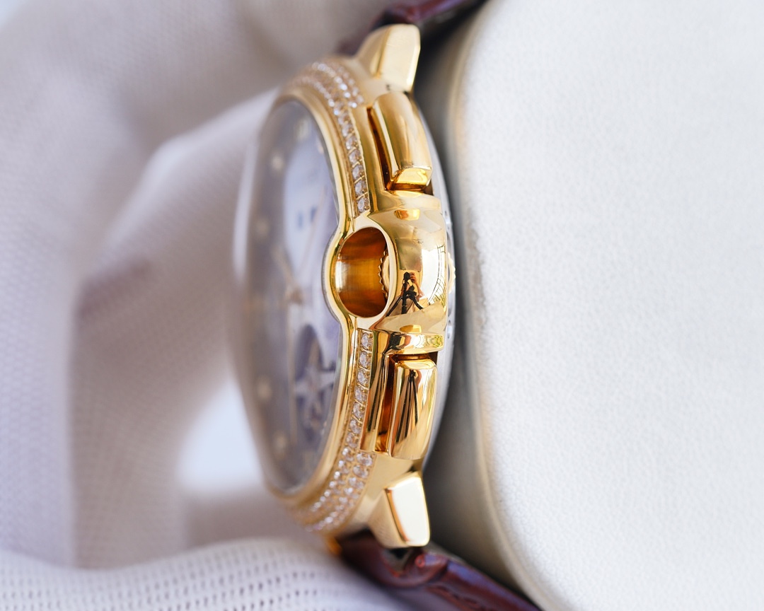 Cartier Fine Men's Watches