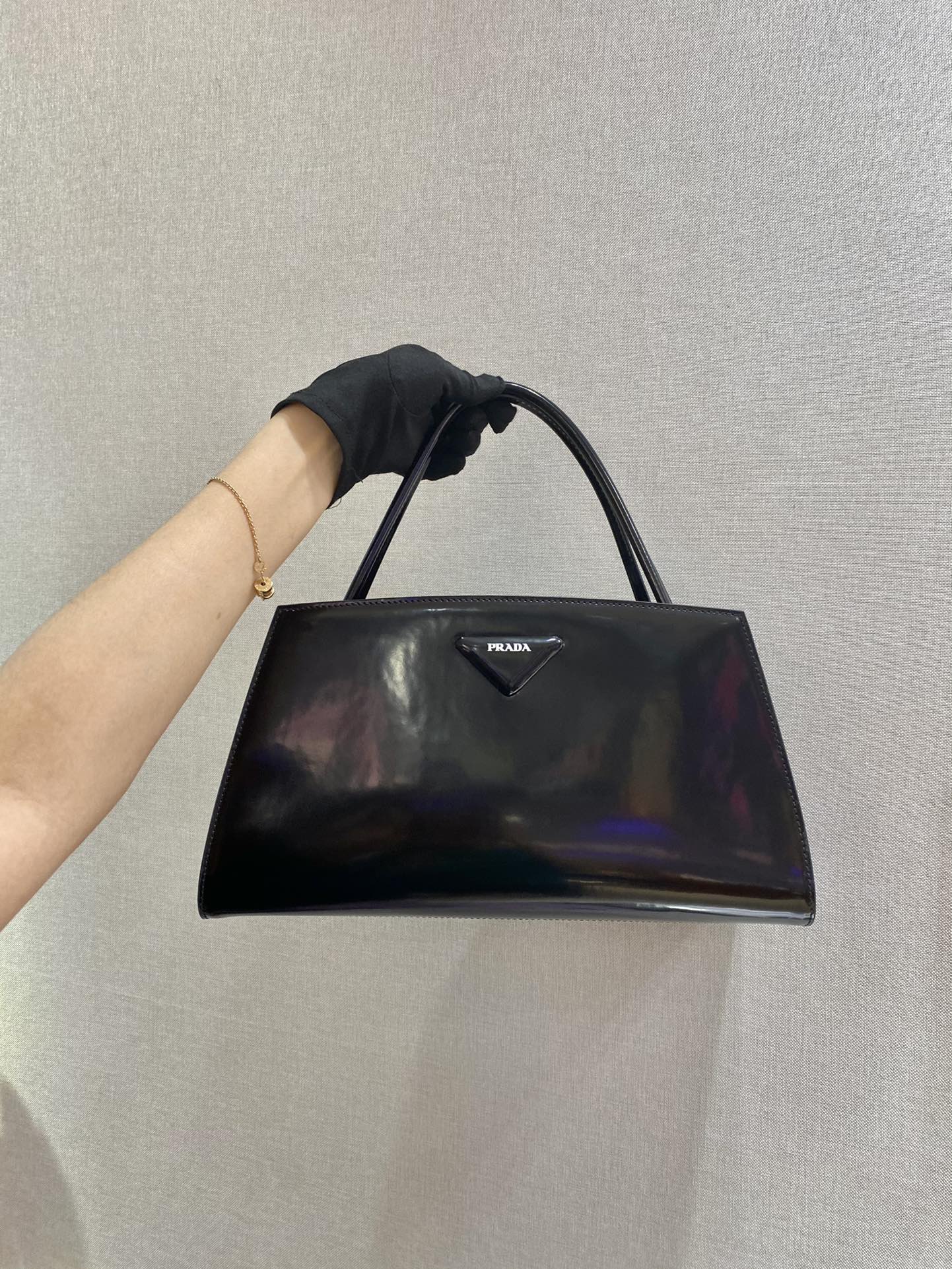 𝐏𝐑𝐀𝐃𝐀 New 1BA327