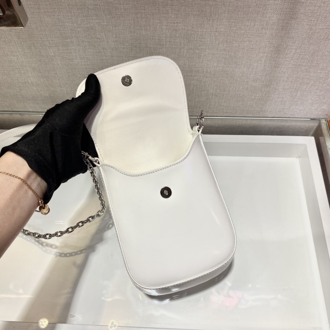 𝐏𝐑𝐀𝐃𝐀  New mobile phone bag 1BH185