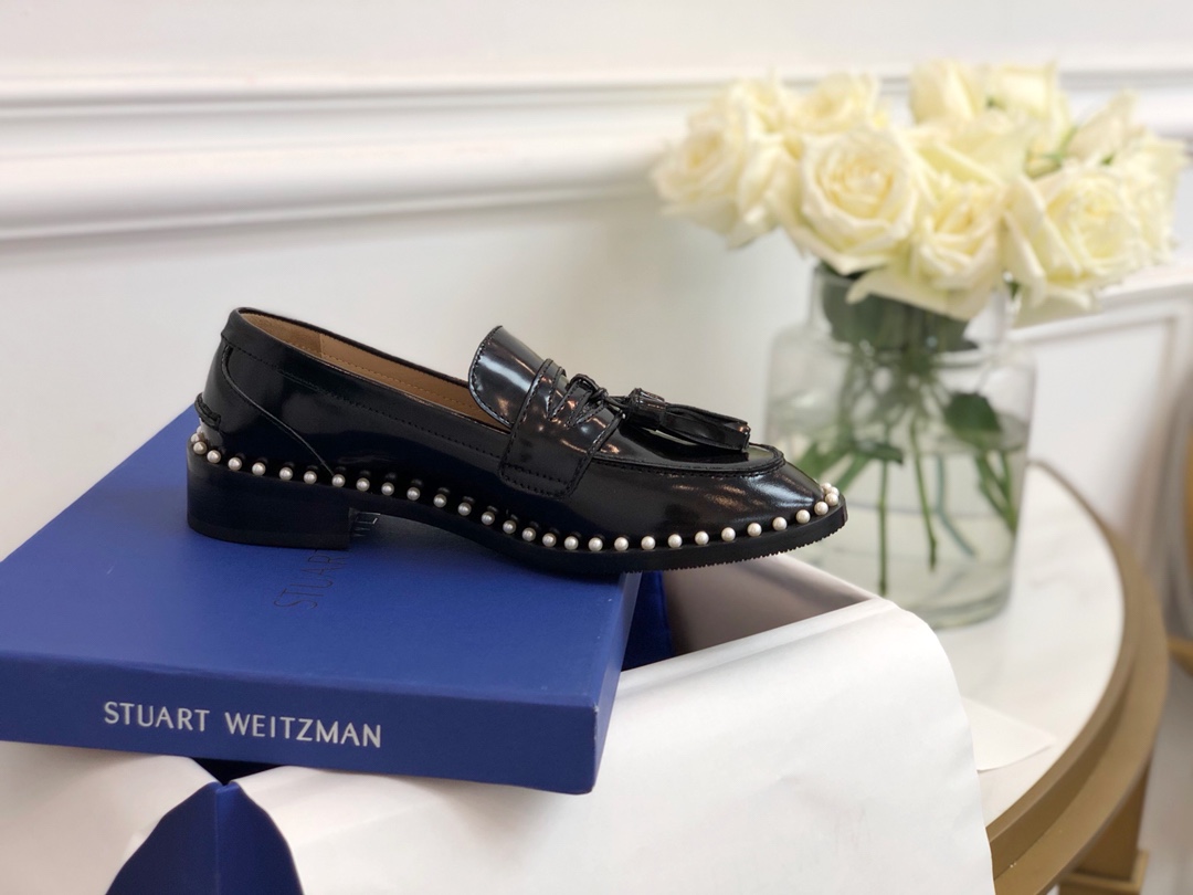 STUART WEITZMAN w Super good wearable Louboutins 〰️ million years classic small leather shoes