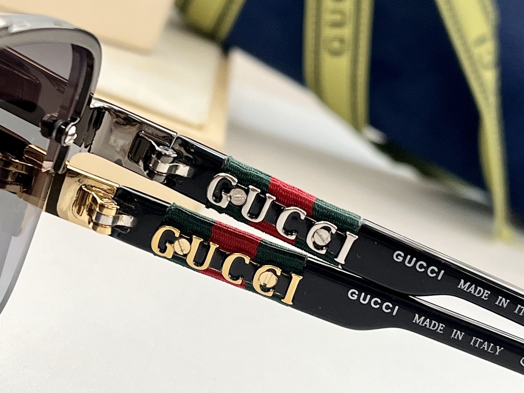 GUCCI square GG1235
