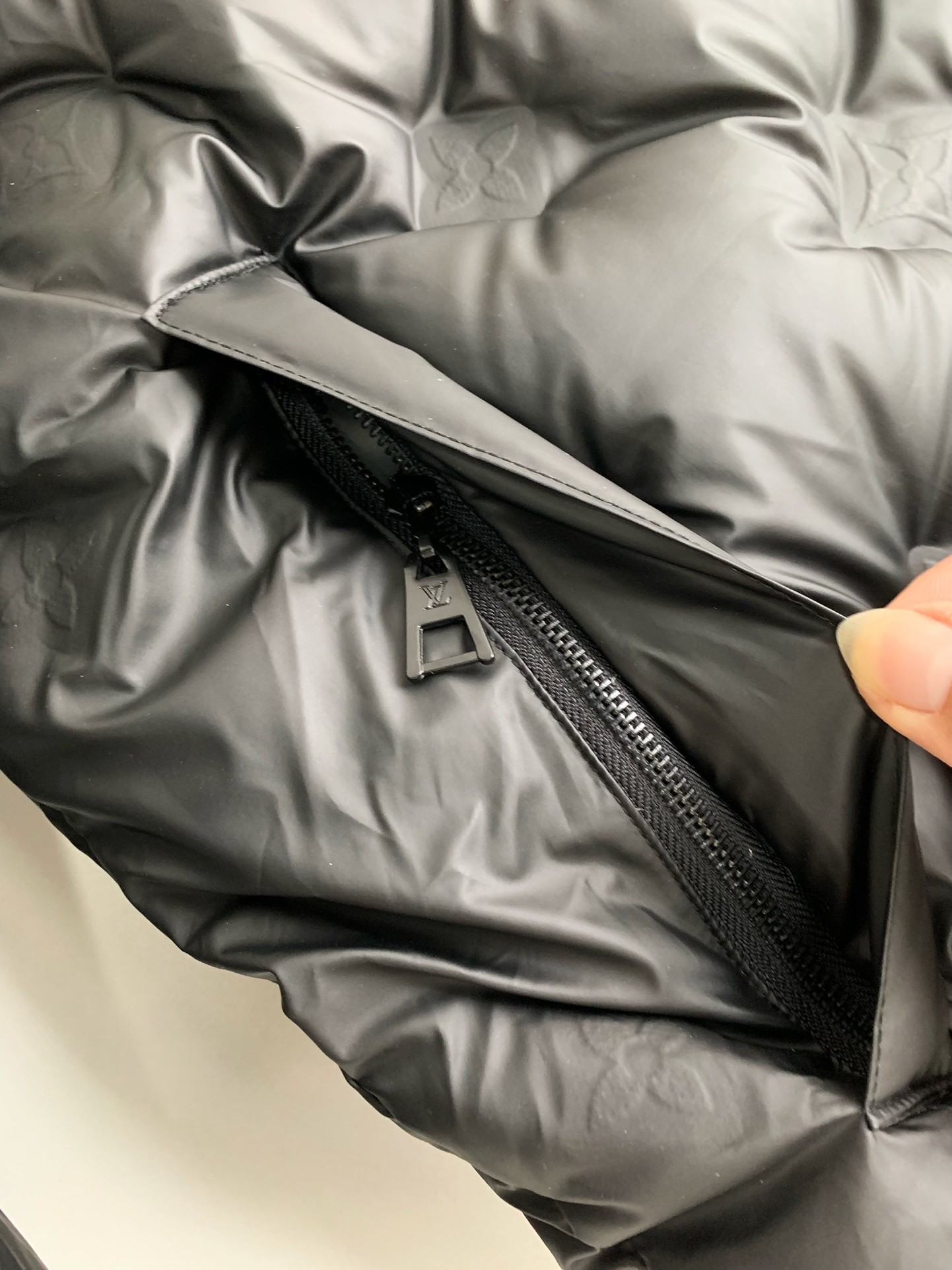 LOUIS VUITTON LOGO Down Jacket