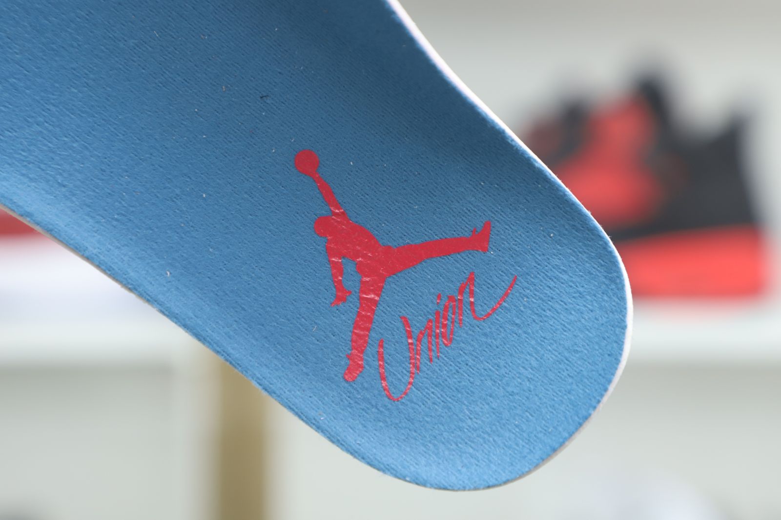 UNION LA X AIR JORDAN 4 RETRO GUAVA ICE