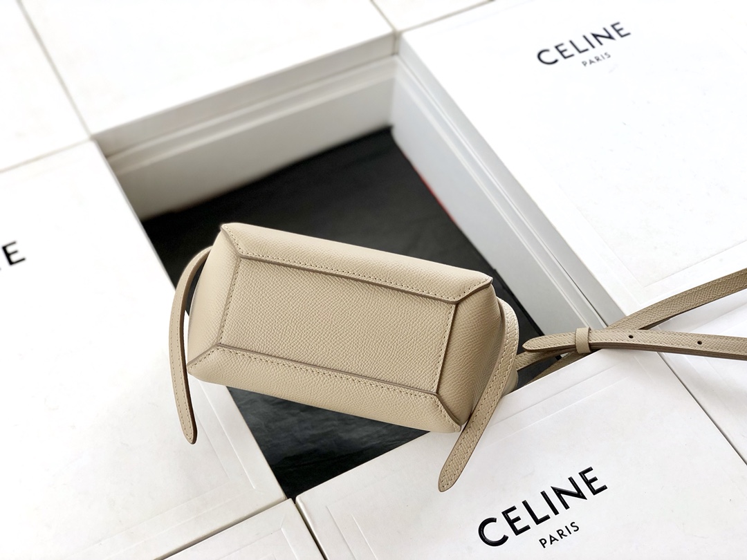 𝐂𝐞𝐥𝐢𝐧𝐞 𝐛𝐞𝐥𝐭 𝐩𝐢𝐜𝐨 𝟏𝟔𝐜𝐦 Grained Calfskin Bag
