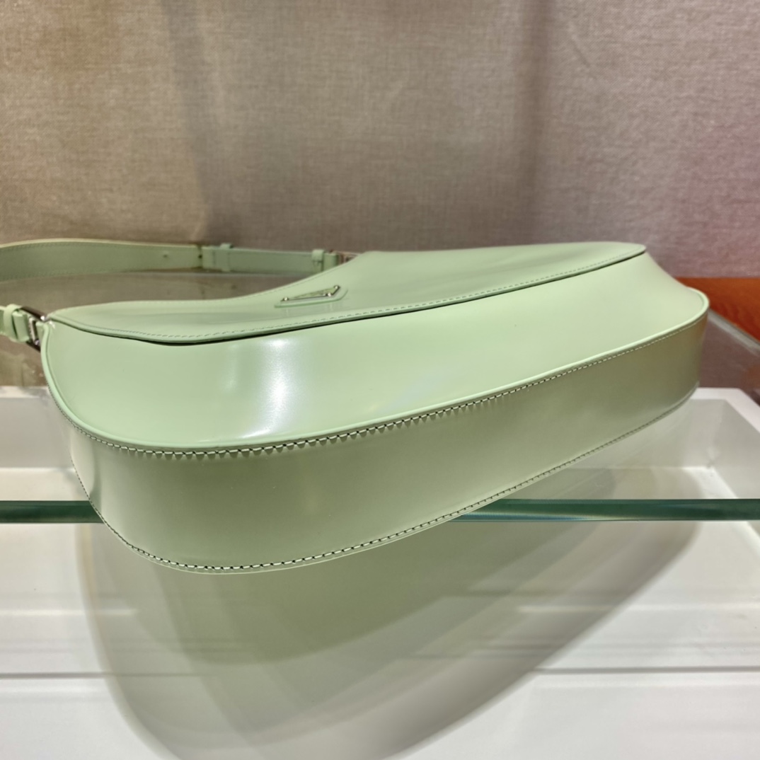 𝐏𝐑𝐀𝐃𝐀  Large Double Shoulder Strap Underarm Bag