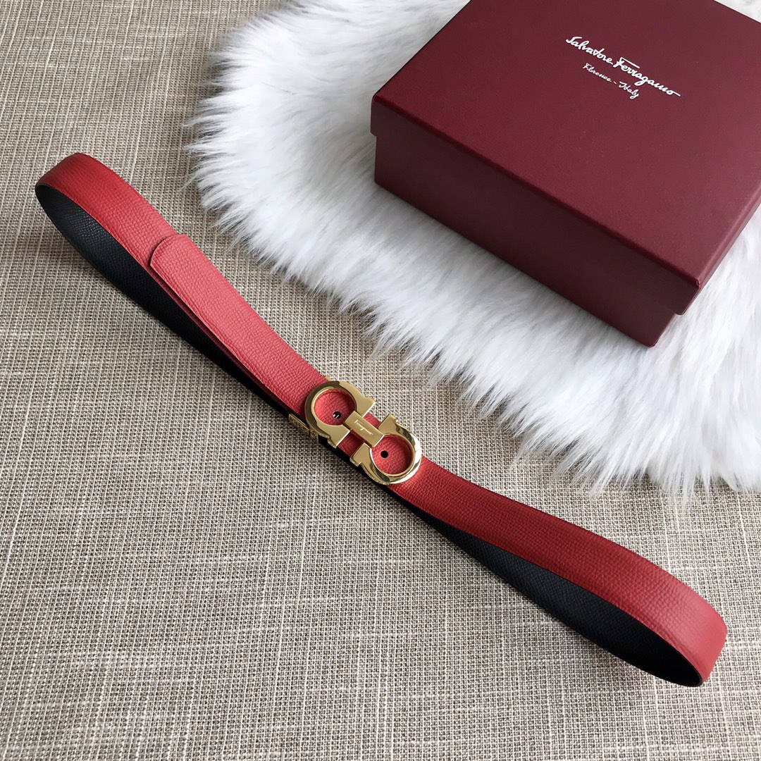 FERRAGAMO boutique buckle head, first layer of cowhide