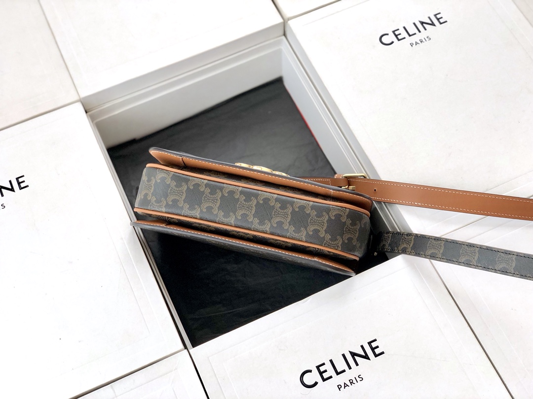 𝐂𝐞𝐥𝐢𝐧𝐞 Triomphe Medium 22.5cm