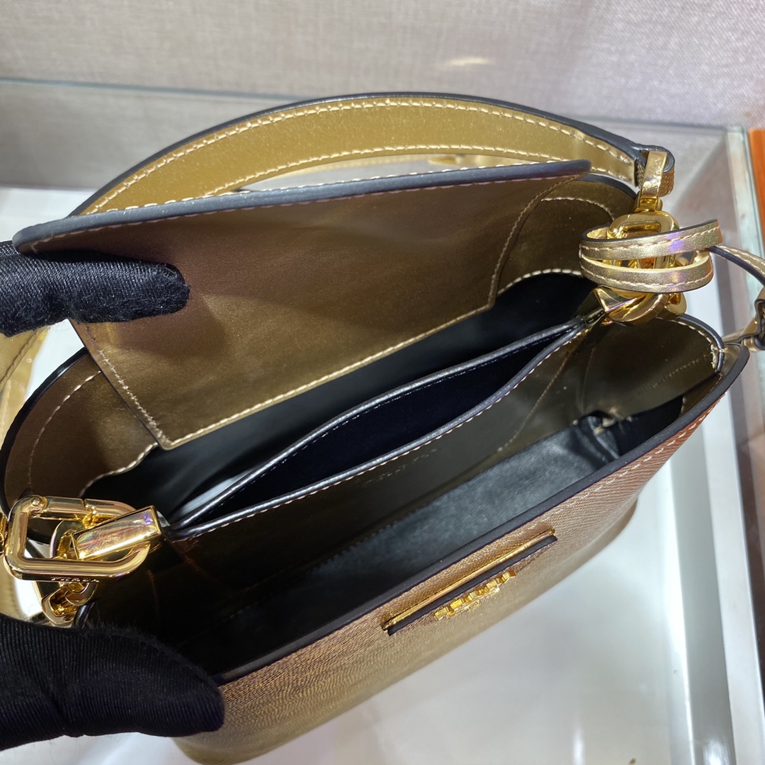 𝐏𝐑𝐀𝐃𝐀 Mini No. 1BA286